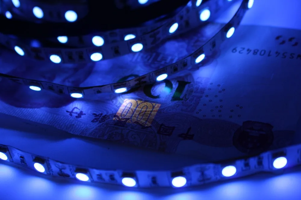 УФ светодиодные ленты 395 405nm Ультрафиолетовый 2835/3528 5050 SMD 60 светодиодов/m гибкая