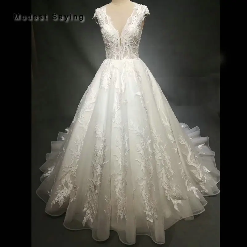 

Ivory Royal Luxury Ball Gown Embroidery Wedding Dresses 2018 with Cathedral Train Beaded Church Bridal Gowns vestido de noiva