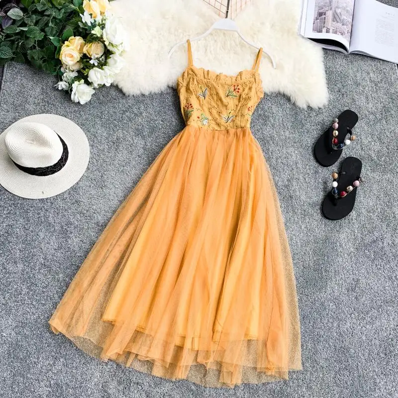 ALPHALMODA летнее женское пляжное платье на бретельках с французскими вышитыми цветами в стиле бохо, милое газовое лоскутное платье