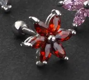 Silver Red 1 шт. золотые серебряные хирургические серьги из нержавеющей стали шпилька Панк Любовь цветок из циркона для трагус пирсинга Кристалл Роза для мужчин и женщин - Окраска металла: Silver Red