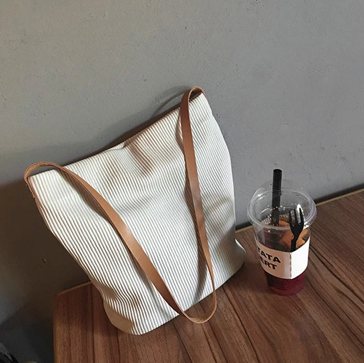 Новое Прибытие Розничная бесплатная доставка Мода женщин дизайнер девушка embrossed