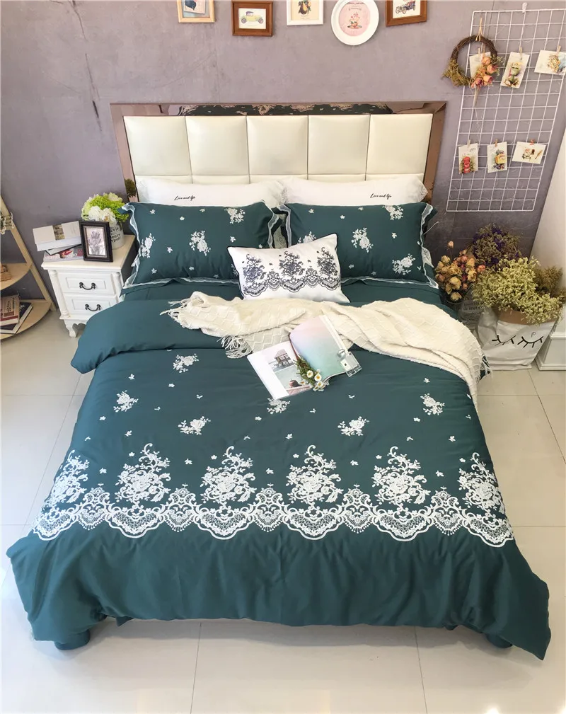 

4-Pieces Luxury embroidery Bedding Set King Size Queen Size Bed Set lace green red Egyptian cotton Duvet Cover Bed Sheet 28