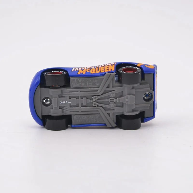Disney Pixar Cars 3 No.95 потрясающая Синяя Молния Маккуин металлическая литая под