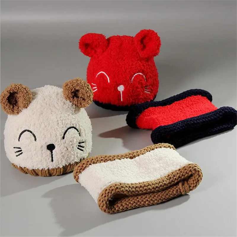 XUYIJUN 2018 year brand 2 pieces / set of girls shoes boy hat scarf kit cute cat children's children skullies beanies Balaclava |