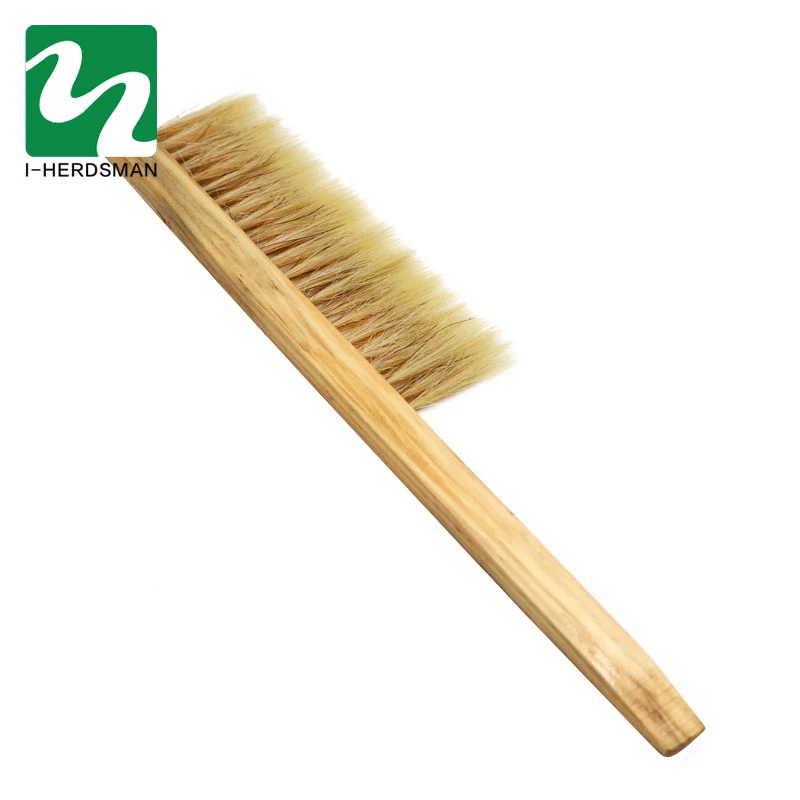 

Beekeeping Tools Bee Sweeping Brush Wood Honey Brush Wasp Bee Sweep Tools Wood Handle Beehive Cleaning Apiculture Equipment