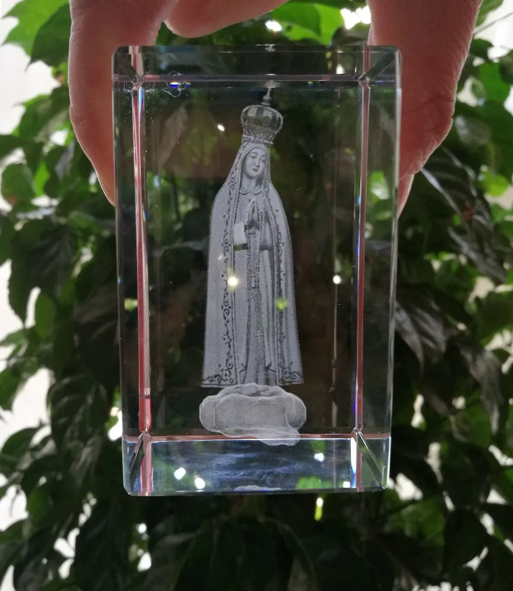 

HOME Talisman Roman Catholicism Catholic Church Madonna Home Decoration Blessed Virgin Mary our lady of Fatima 3D Crystal statue