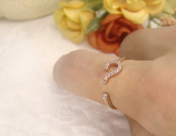 Новейший стиль указанное ювелирное изделие знак вопросов кольцо с кристаллом