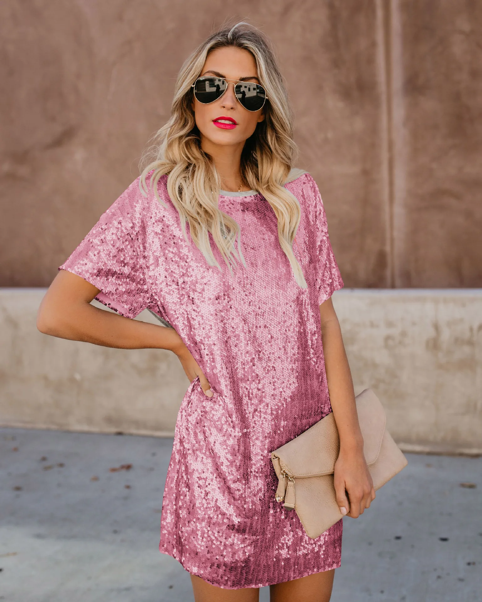 Женское платье с короткими рукавами Vadim ТРАПЕЦИЕВИДНОЕ ПЛАТЬЕ из полиэстера