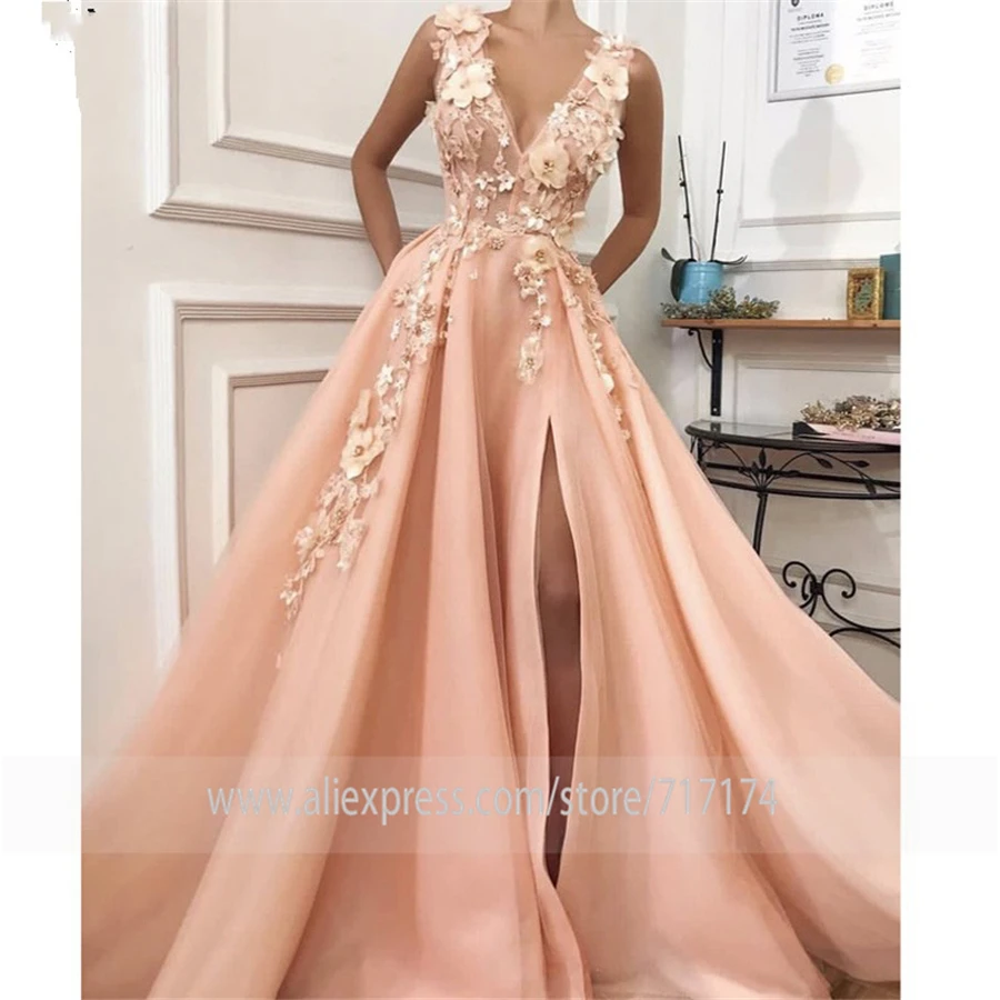 ТРАПЕЦИЕВИДНОЕ ПЛАТЬЕ С V-образным вырезом и разрезом Персиковое 3D кружевное