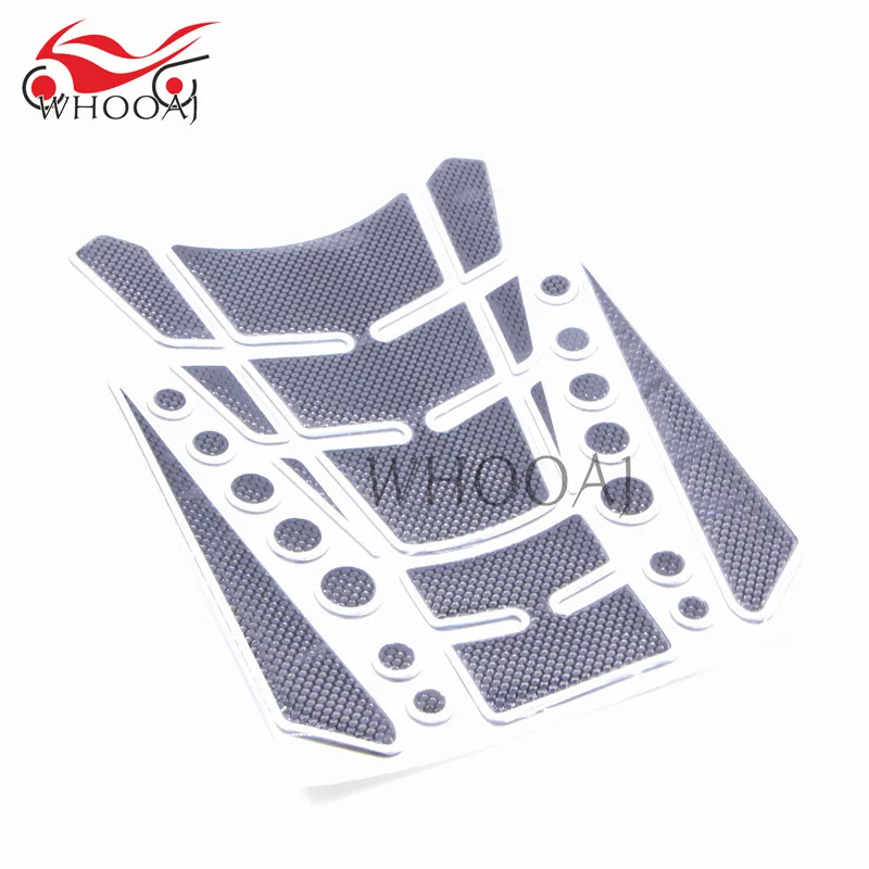 A silvery Для YAMAHA MT09 MT 07 MT 03 MT 10 R6 R1 бак мотоцикла Pad Cas Кепки 3D Стикеры Наклейка эмблемы защита - Цвет: A silvery