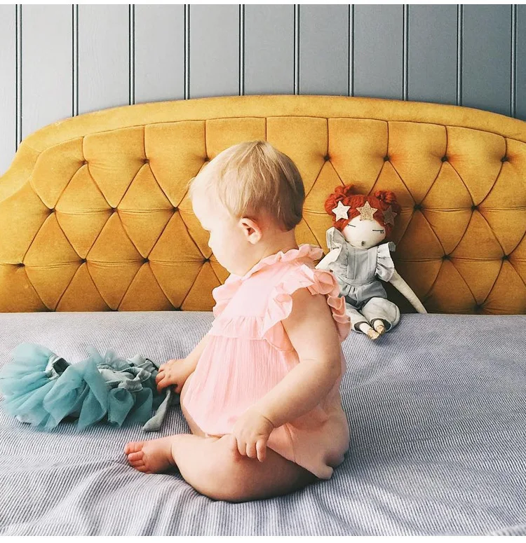 

Newborn Baby Girls Bodysuit Infant Summer Sleeveless Ruffles Bodysuit Baby Girl Jumpsuit Clothes Outfits Summer Onesie