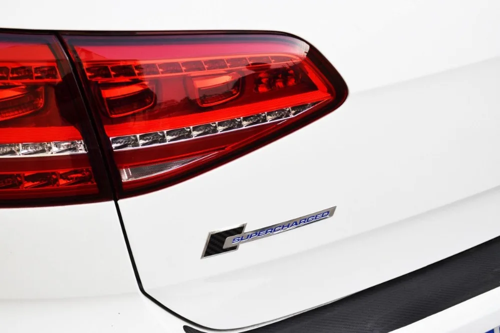 2 шт. синий наддув из углеродного волокна эмблема значок Подходит VW MK6 mk7 Golf 7 6 Tiguan CC