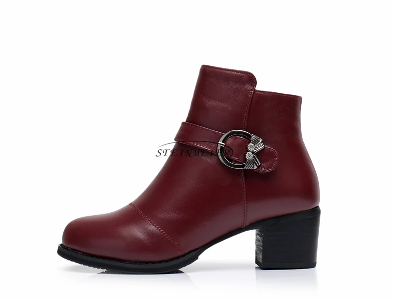 Женские зимние ботильоны из натуральной коровьей кожи; удобная мягкая обувь; фирменный дизайн; ручная работа; коллекция года; Сезон Зима; цвет синий, черный, красный; с мехом