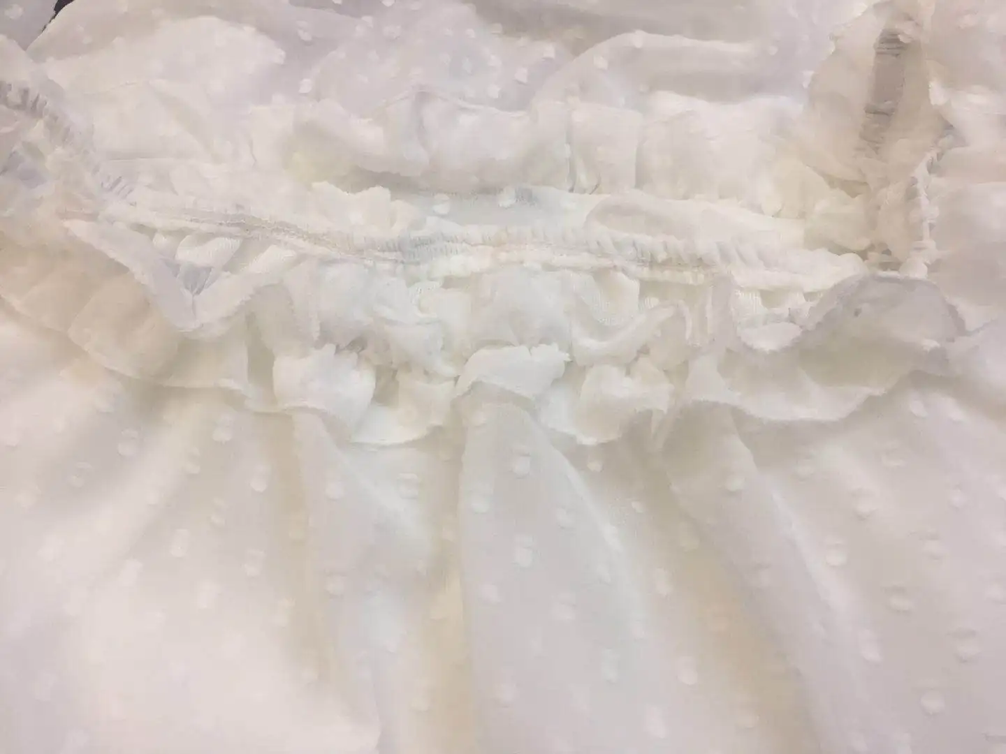 Женское плиссированное платье Suvance Летнее белое с воротником лодочкой высокой