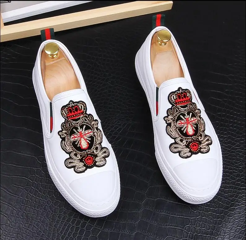 NEW Luxury embroidery bees Casual Shoes Men Loafers Slip on High Quality Designer Shoes Men Moccasins Sneaker Footwear Male