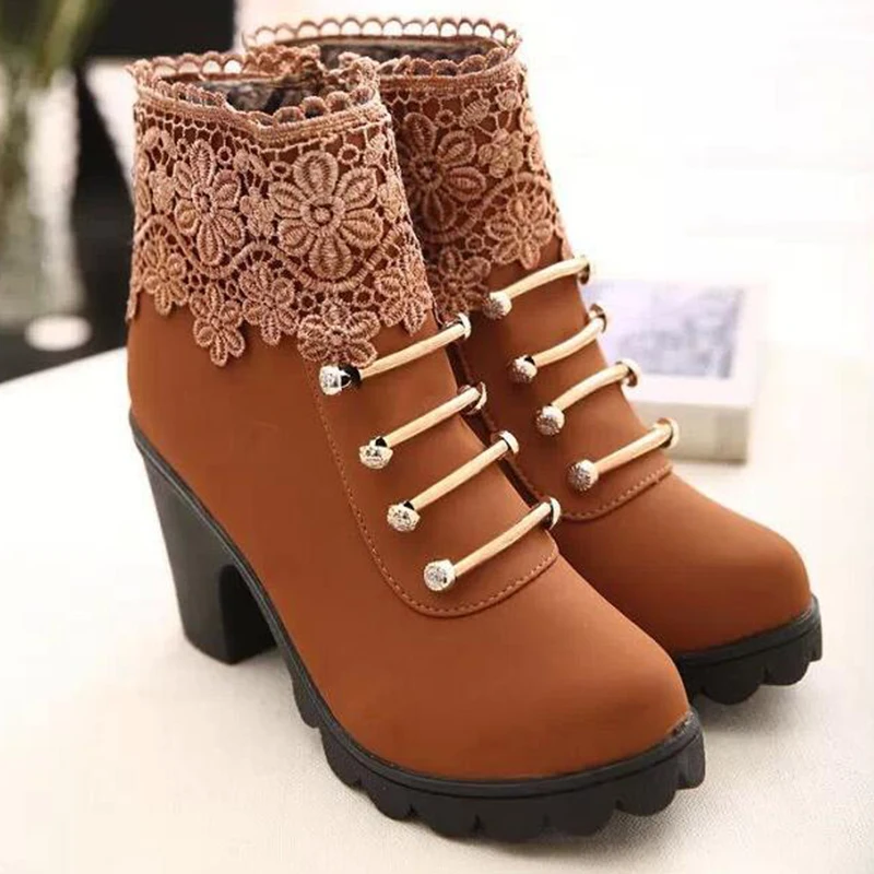 Женские ботинки на высоком каблуке шнурках с закругленным носком для