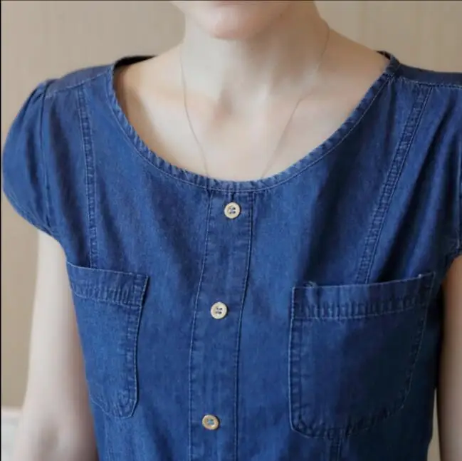 Женское джинсовое платье с круглым вырезом и коротким рукавом облегающее