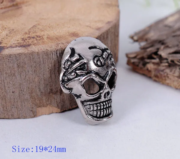 

10x 19*24 Biker Antique Two-tone Carved Skull Leathercraft Belt Wallet Conchos