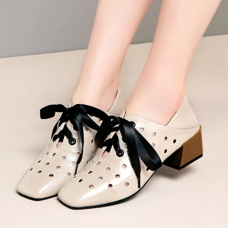 

Women's Shoes