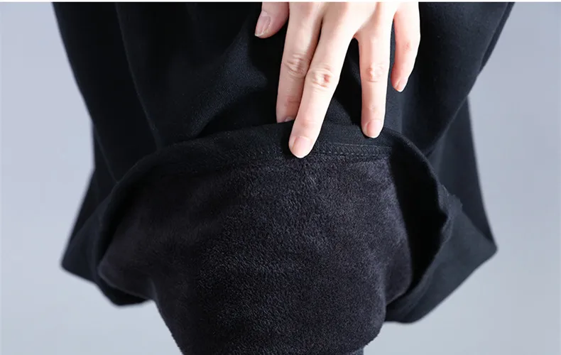 

Autumn Winter Women Large Size Turtleneck Long Sleeve Thick Fleece Dress Female Black Loose High Neck Pullover Pockets Dresses