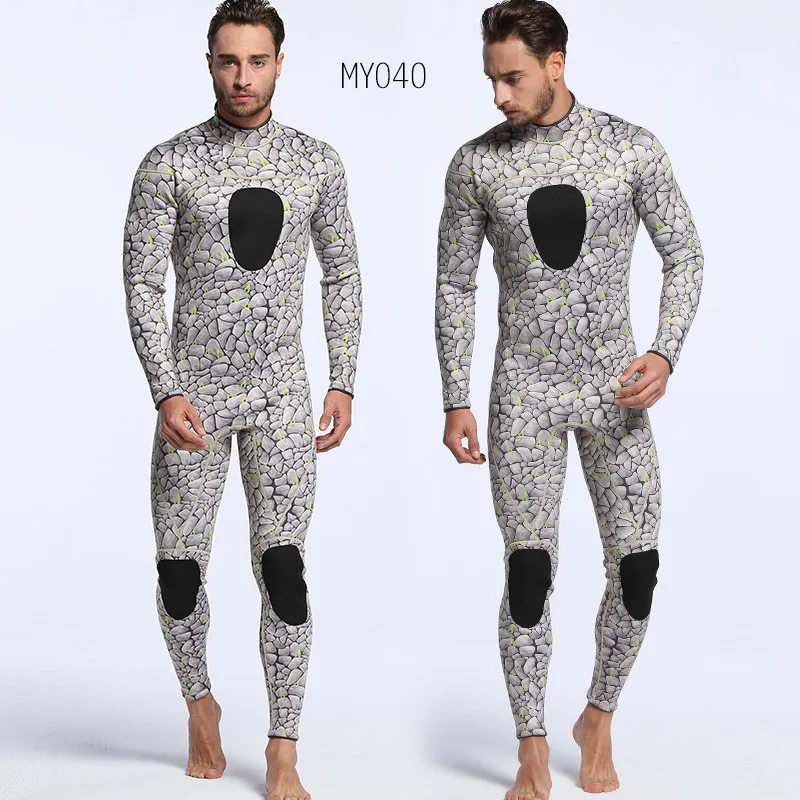

3mm camouflage suit with chloroprene rubber camouflage submersible suit and warm surf suit
