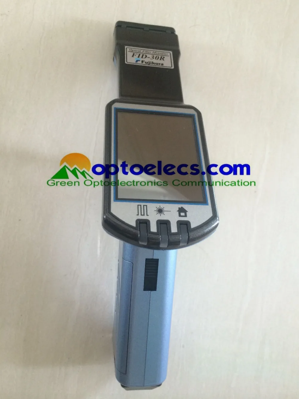 Фотовспышка с идентификатором для оптического волокна| |