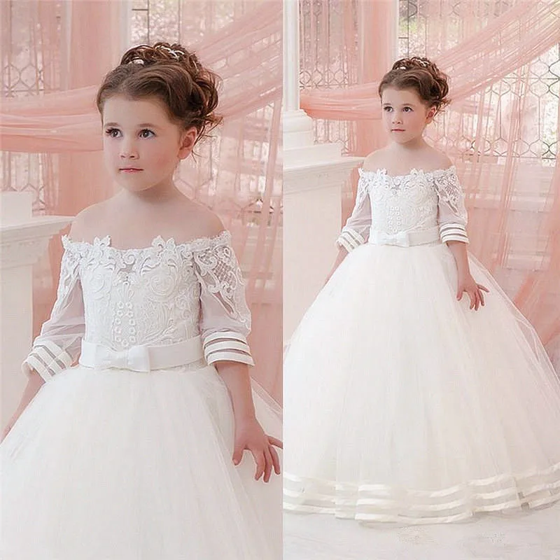 

Holy Communion Dresses Ball Gown Long Sleeves Lace half sleeve boat neck Flower Girl Dresses Kids Pageant Vestido De Daminha