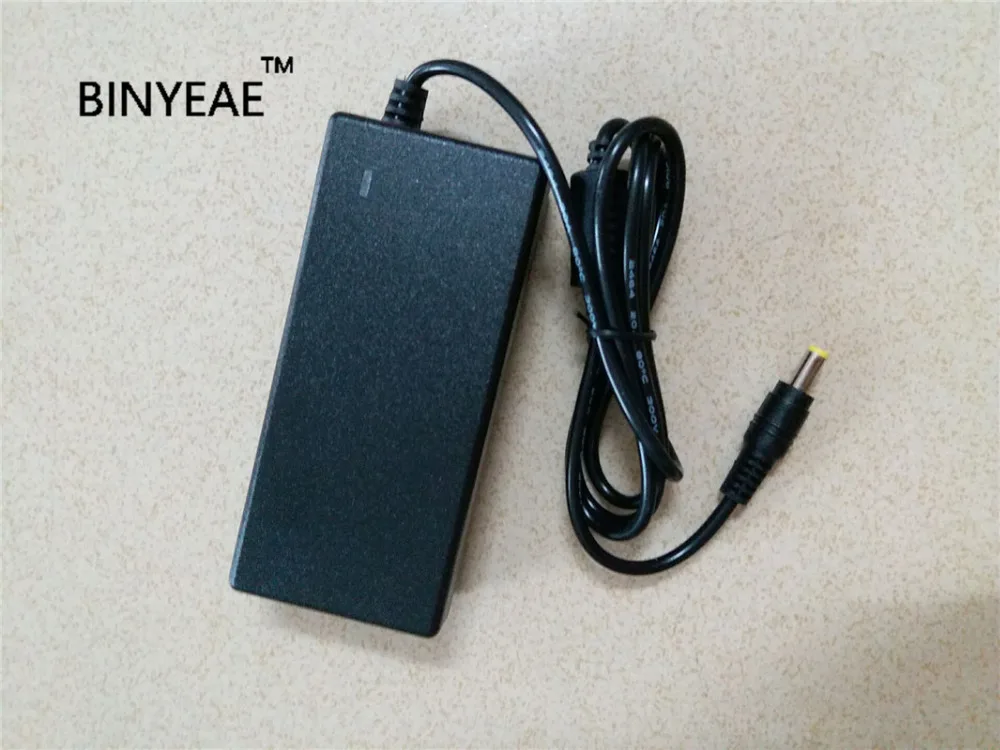 Универсальное зарядное устройство для ноутбука Acer Aspire 5920 ZD1 5735-4774 5920-6727 5742 5732Z 5732ZG