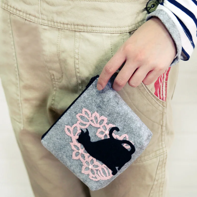 Войлочный ручной мешок серого цвета для рукоделия Размер 12 х15 см бумажник работы