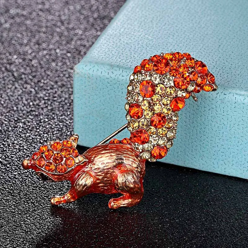 Женская брошь в форме белки с кристаллами|Броши| |