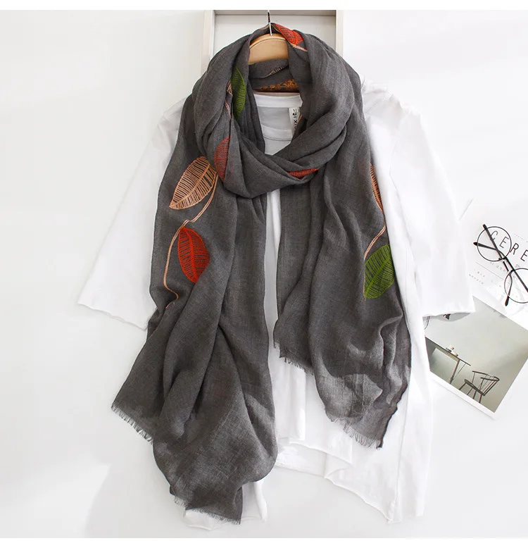 2017 Женский шарф с узором в виде листьев бахромой шали из хлопка и вискозы длинный