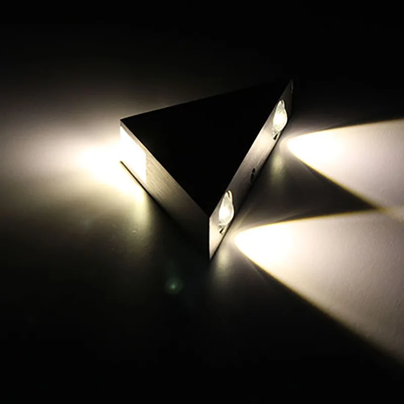 Настенный светильник светодиодный алюминиевый треугольник 3 Вт высокая мощность