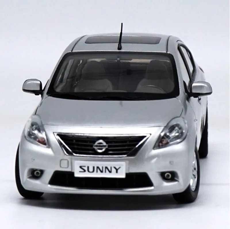 Высокопроизводительная модель Nissan Sunny оригинальная автомобиля из сплава 1:18