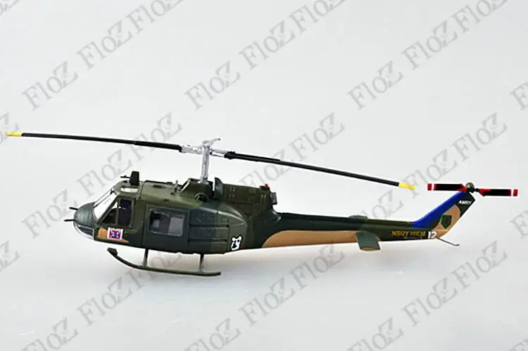 UH-1 Iroquois Huey Вертолет армии США 1967 1/72 летательный аппарат без литья под давлением easy model