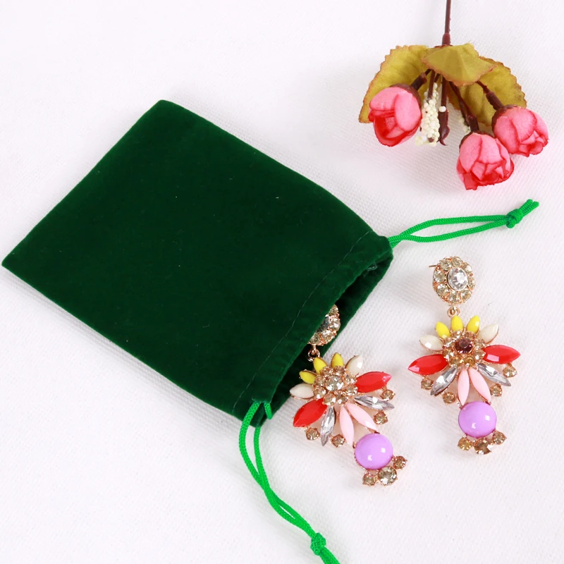 Wholesale Nice Velvet Bags Jewelry Pouches Lake Velvet Gift Bags 5x7 7x9 9x12 15x20cm Sizes for Necklace Bracelet Earring Rings