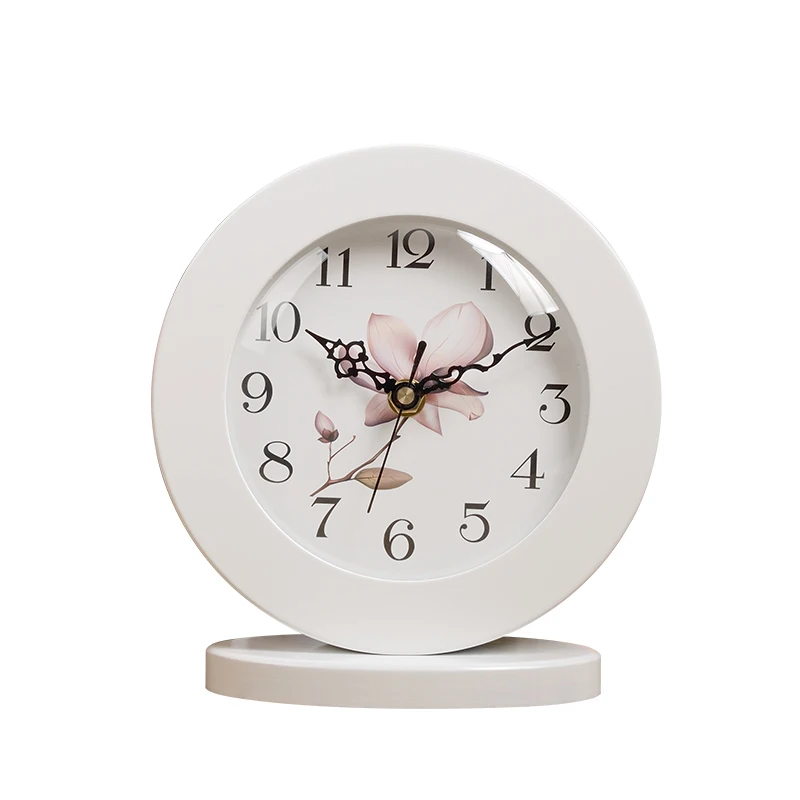 

6 Inch White Classic Wooden Silent Table Clock Retro creative Art Desk Clock Home decro