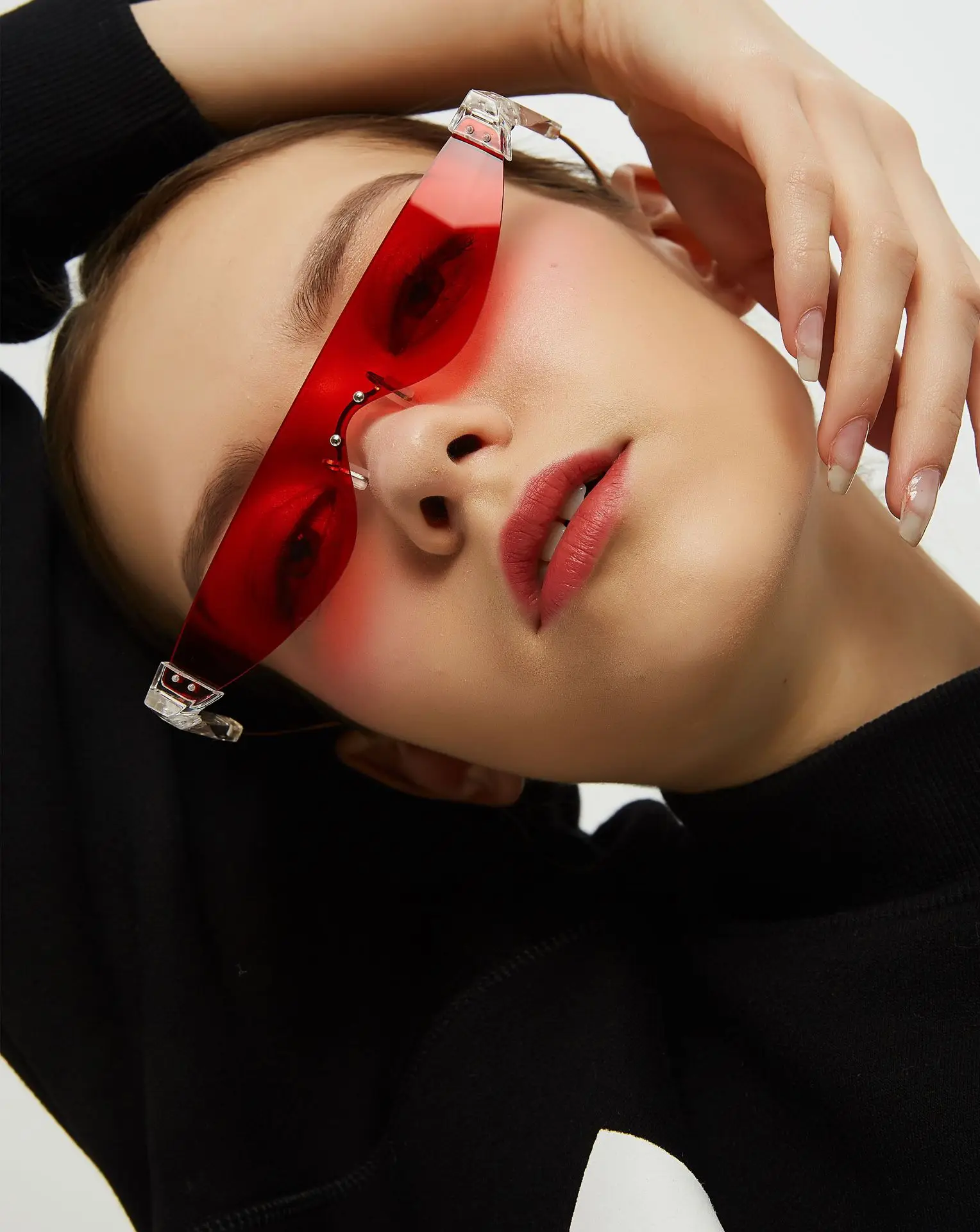 Triangular Cat Sunglasses Women Sexy Vintage Personlity Small Metal Frame Red Gray Tinted Color Lens Feminino De Sol Gafas UV400