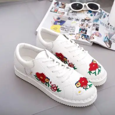 Мода Brogue вышивка Женской Обуви Мокасины Конфеты Цветов Квартиры Женщины