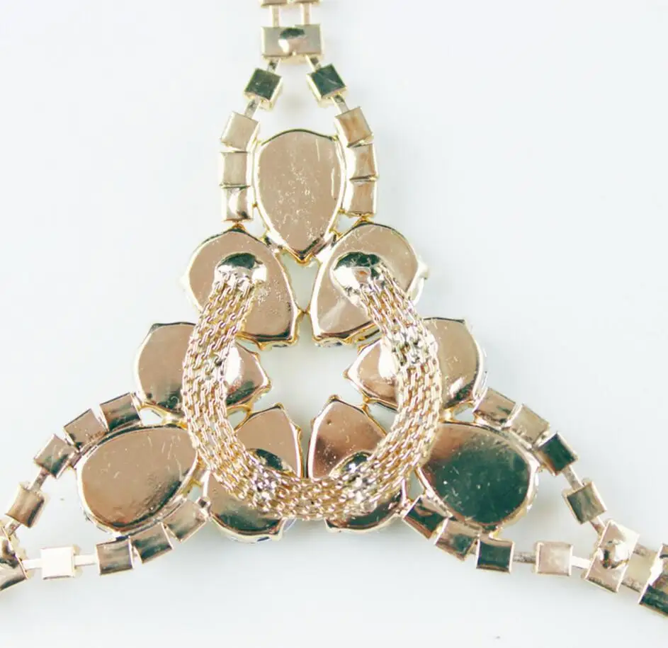 Треугольные Позолоченные 5 шт. + прозрачная капля хрустальные стразы