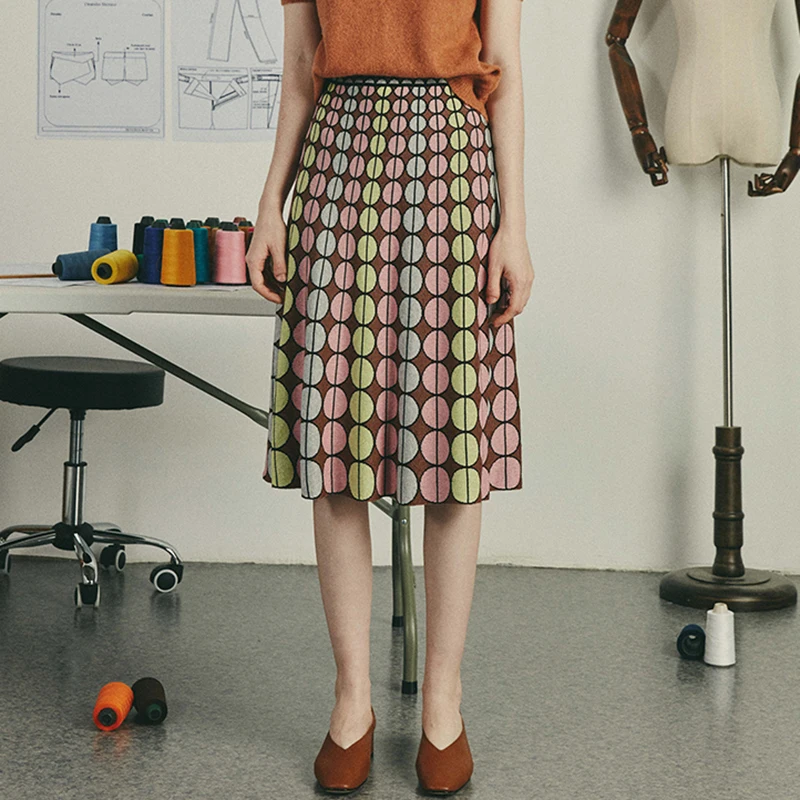 Модная трикотажная миди юбка женская с геометрическим круговым узором
