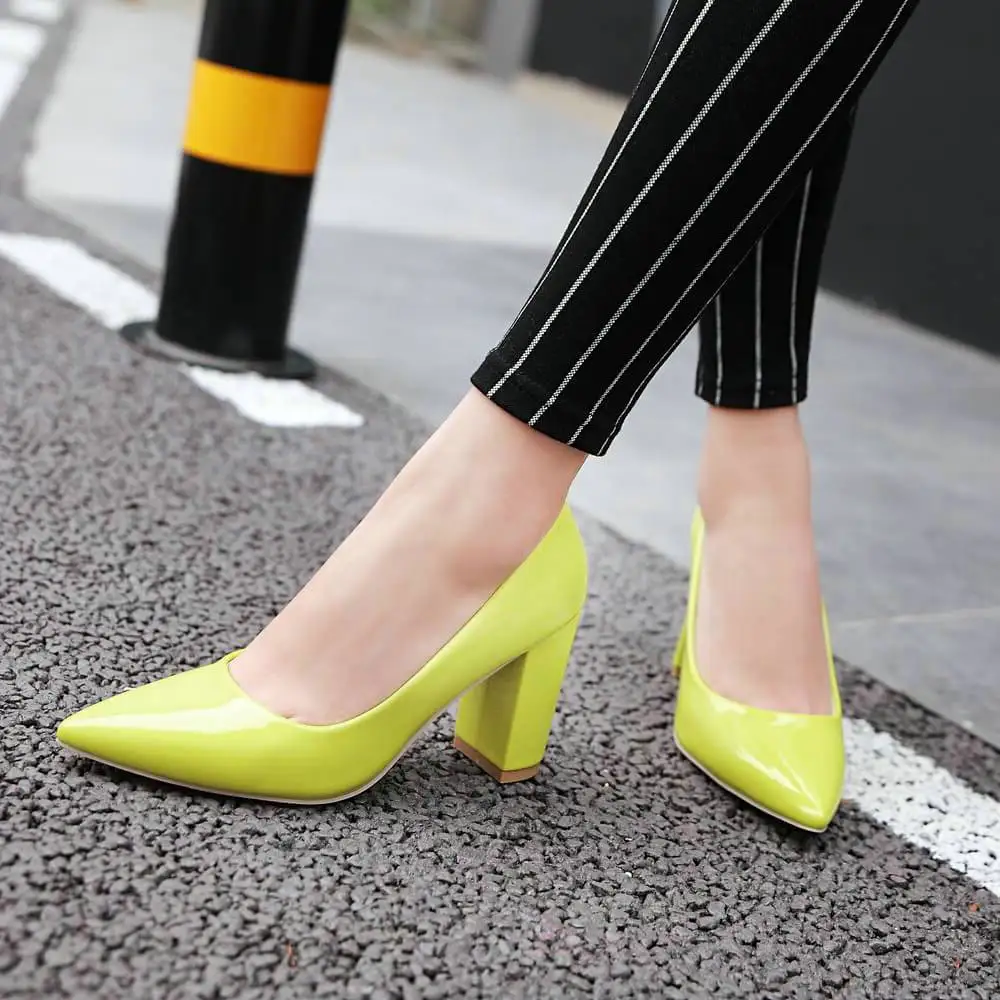 Туфли лодочки женские из лакированной кожи высокий каблук заостренный носок