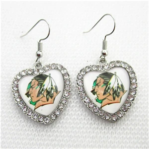 Earrings 10 шт. хрустальное сердце Северная Дакота Fighting sioux ожерелье ювелирные изделия с 45 см цепи США спортивный браслет ювелирные изделия Университет подвески - Окраска металла: Earrings