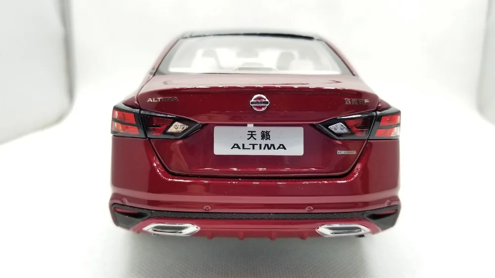 1:18 литая модель для Nissan Teana Altima 2018 красный седан игрушечный автомобиль из сплава