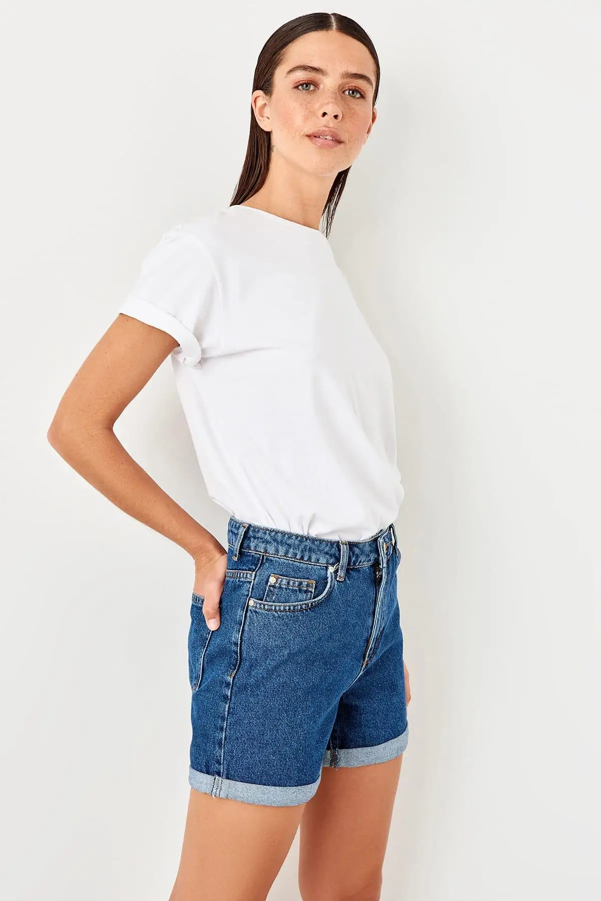 Trendyol джинсовые шорты с оборками цвета индиго TWOSS19LR0306|Женские шорты| |