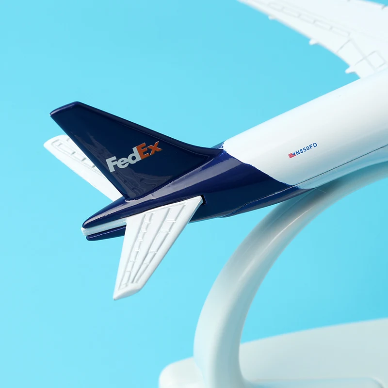 Air FedEx Express B777 Airlines Boeing 777 Airways самолет модели самолета 16 см сплав металлов Самолет