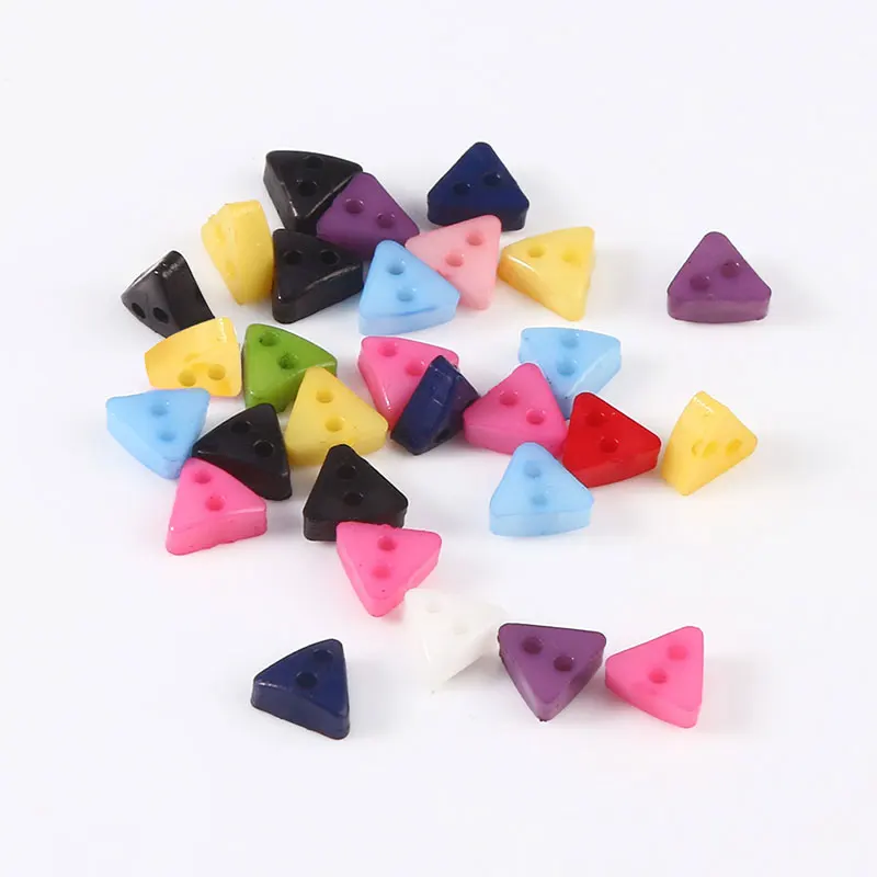 Misaya 2 Holes 200pcs Resin Colorful Triangle Buttons Plastic For Sewing Garment Supplies Accessory Diameter 7mm | Дом и сад