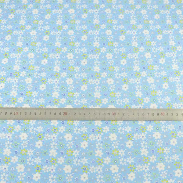 100% хлопчатобумажная ткань с белым цветочным рисунком Лоскутная для шитья