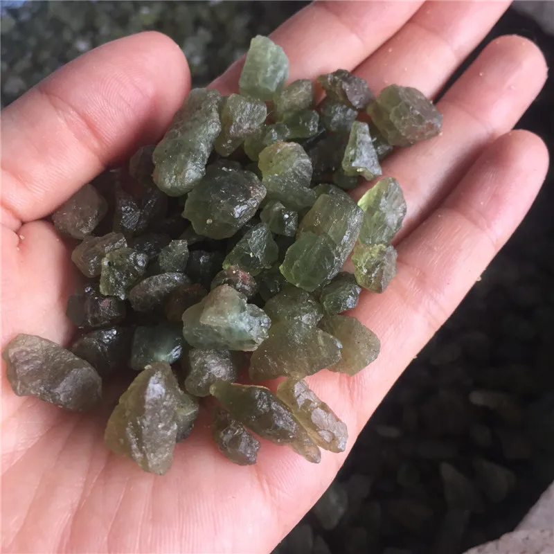 100 г натуральные камни и минералы зеленая апатита тонущие необработанные