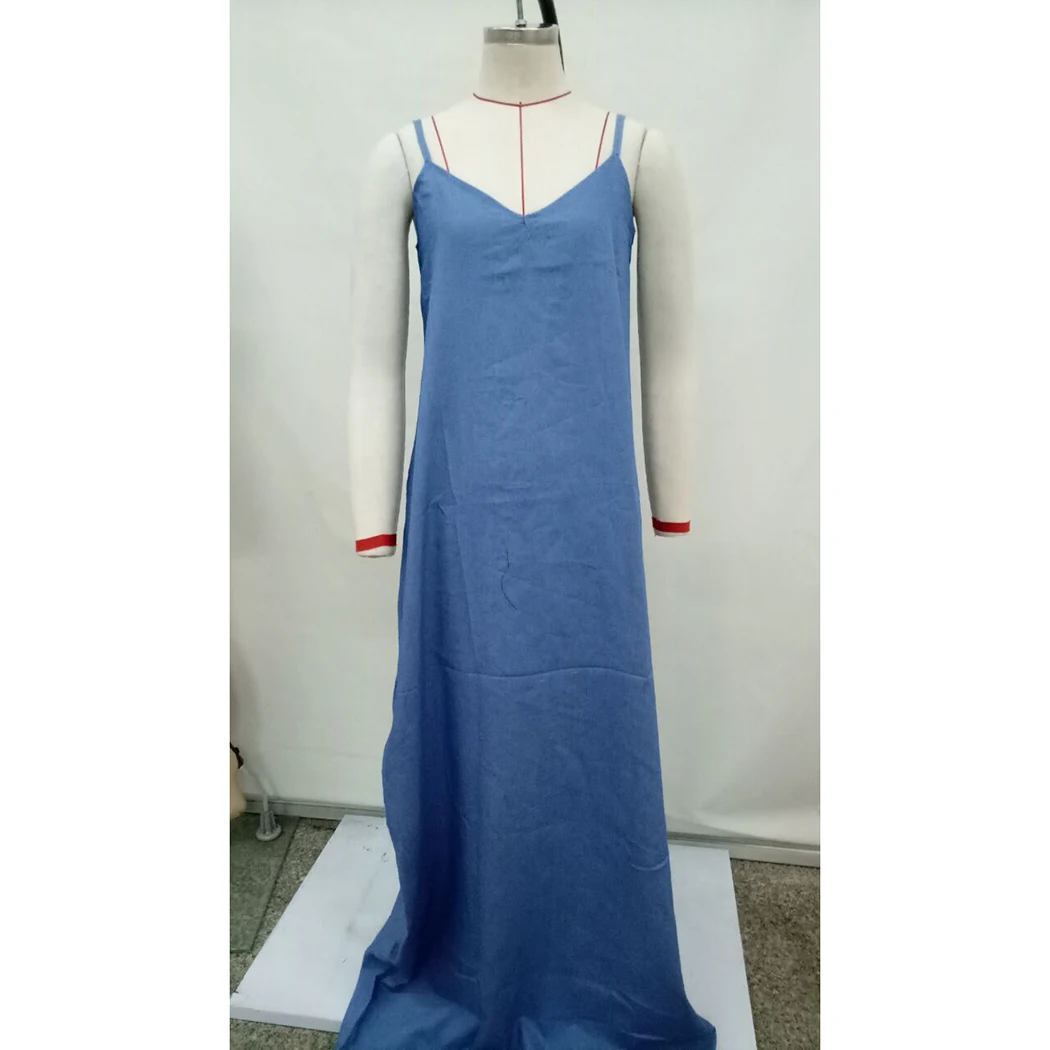 Сексуальное летнее женское джинсовое платье на бретельках длинное макси без