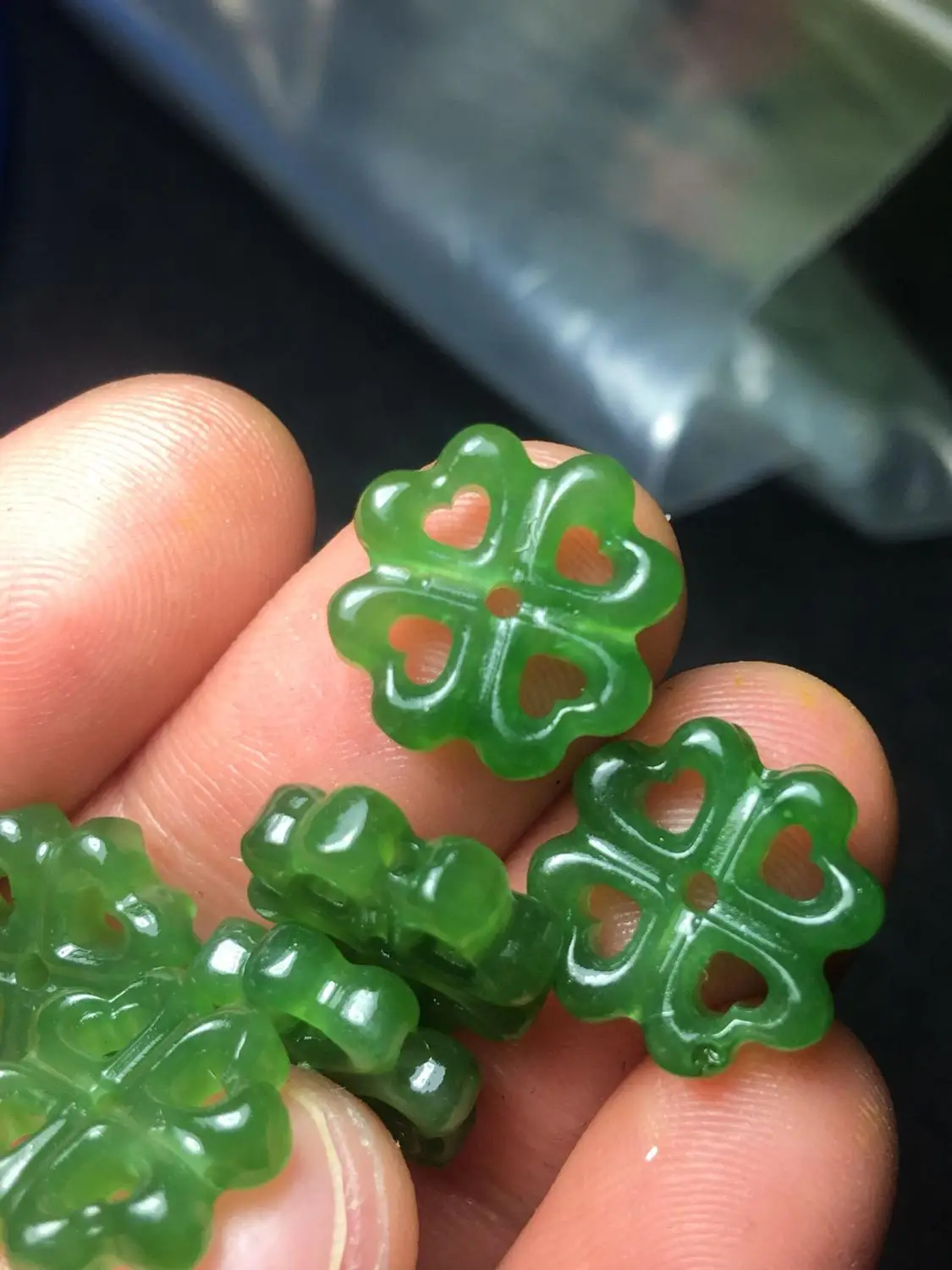 Натуральные и тяньские нефритовые ледяные нижние полые резные маленькие цветы
